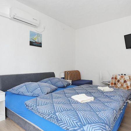 Apartments With A Parking Space Tucepi, Makarska - 6695 Room photo