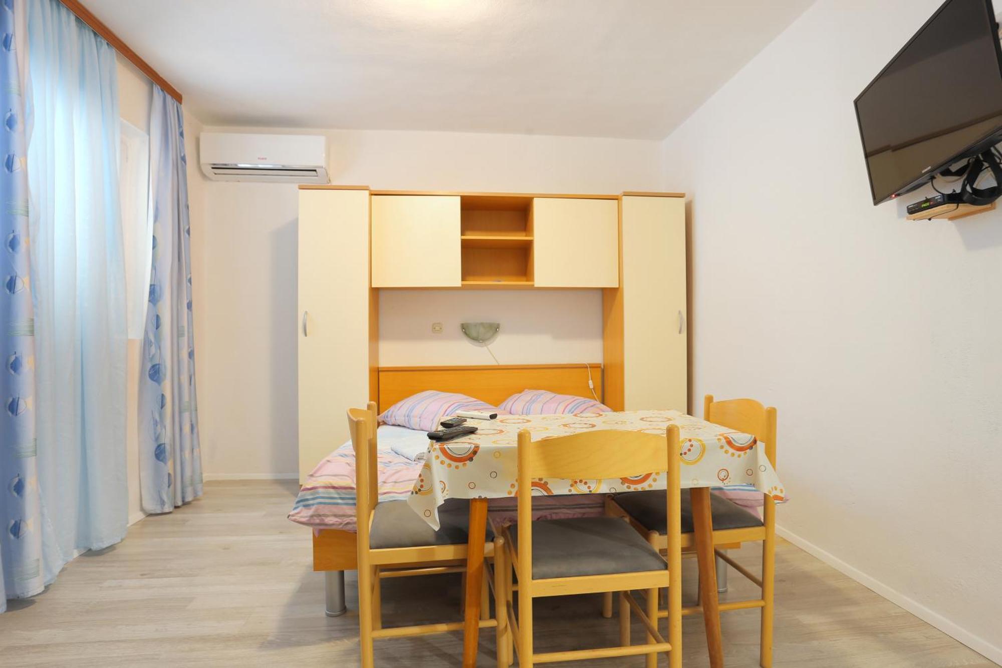 Apartments With A Parking Space Tucepi, Makarska - 6695 Room photo